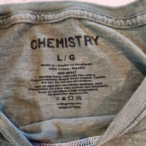 Chemistry graphic print crop top cutoff shirt flowers floral large green - Picture 3 of 4